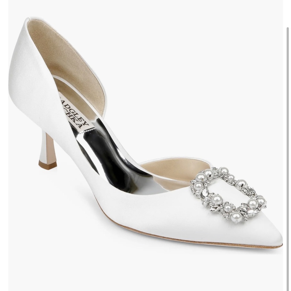 NEW Badgley Mischka Fabia White Embellished Heels 7.5